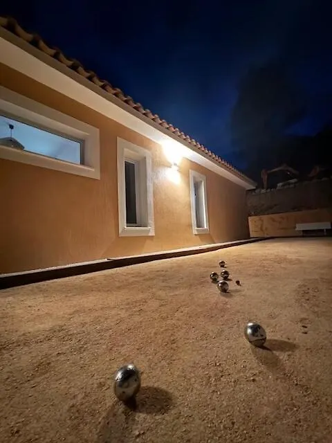 Villa With Pool In Provence Varages